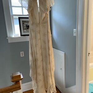 Elizabeth and James tailored dress, size 0 tags on.